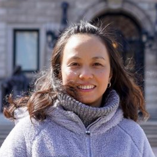 Bà NGUYỄN KIM THANH